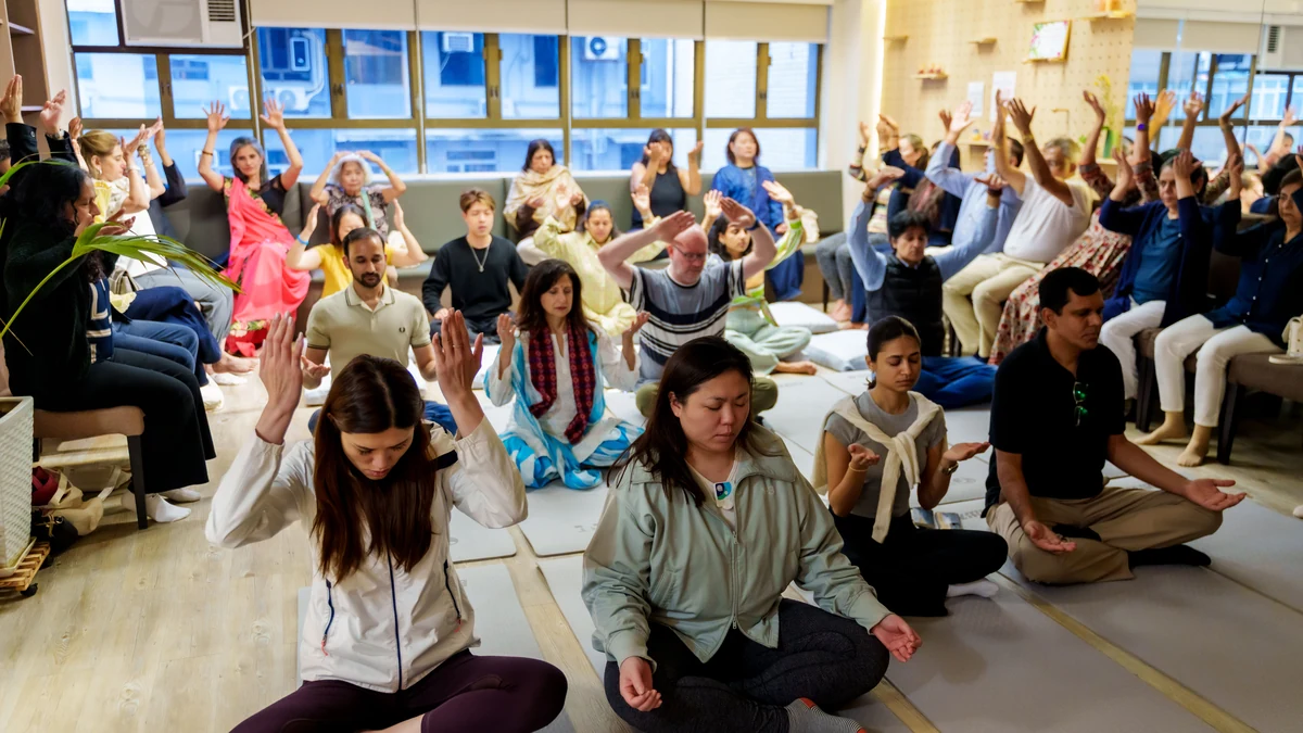 Morning Prana Flow & Breathwork Mastery